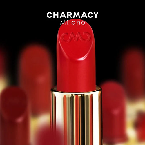 Luxurious Velvet Lipstick: The Secret to Lush Moisturized Lips