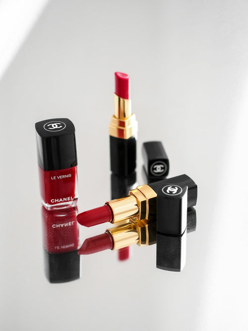 Comparing Rhode Lip Balm and Gloss for the Ultimate Lip Care Experience