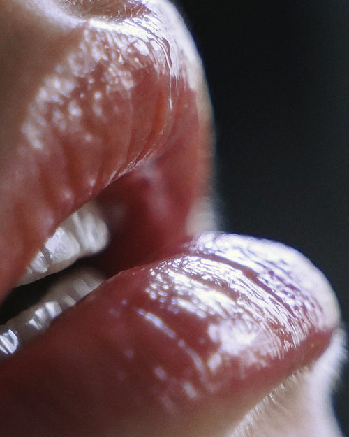 Ein Wochenend-Lippenritual mit dem beliebten Lip Balm von Summer Fridays