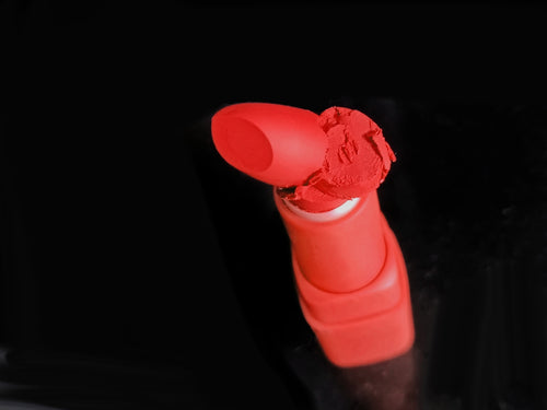 Benefits of Having a Lip Balm Keychain Always at Hand