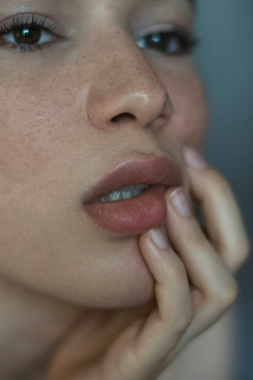 What Makes Mini Lip Balm the Perfect Travel Companion