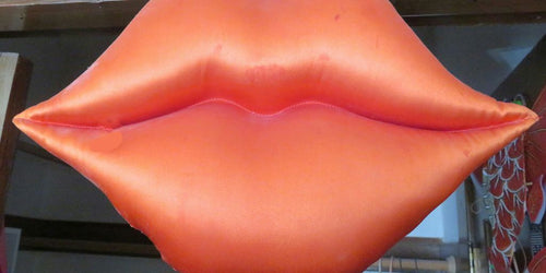 The Ultimate Guide to Rhode Lip Gloss: Shine, Hydration, and Everything You Need to Know