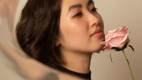 Dior Addict Lip Glow Review: Why This Iconic Lip Balm Is a Must-Have in 2025