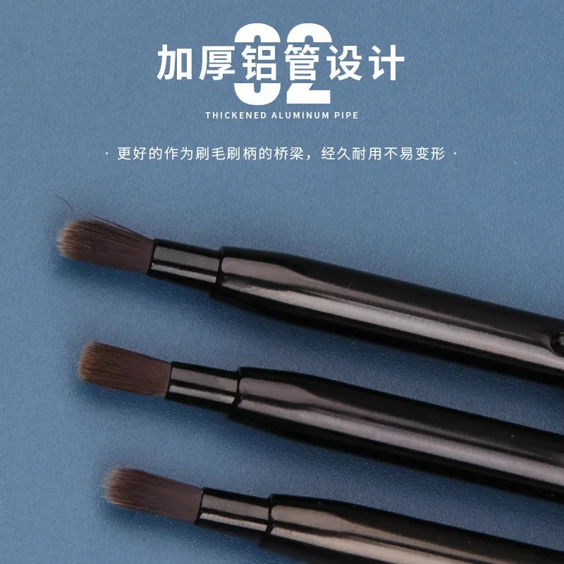 Telescopic Dual-Use Lip & Eyeshadow Brush - LIPOXI