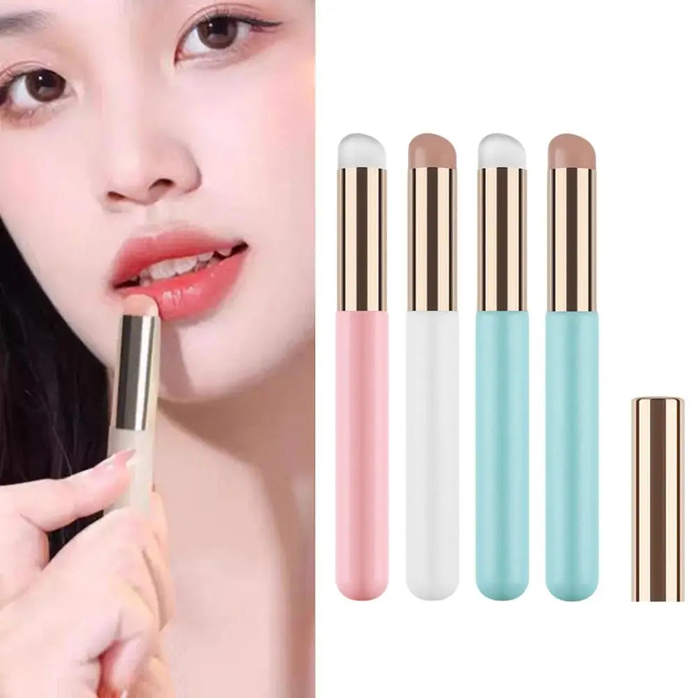 Silicone Lip Brush with Cover