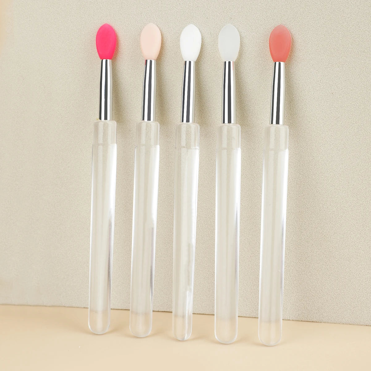 Silicone Lip Brush with Cover - LIPOXI