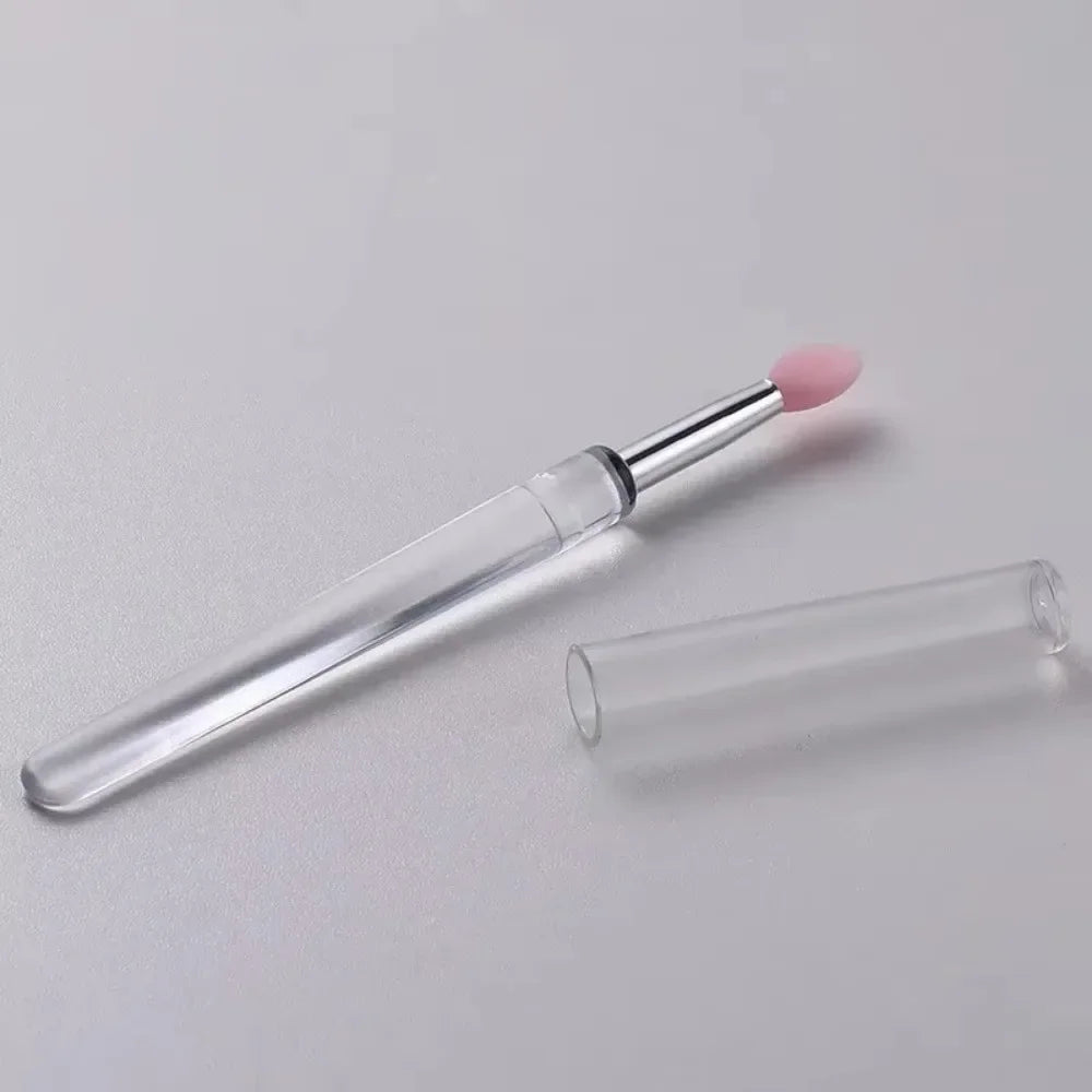 Silicone Lip Brush with Cover - LIPOXI