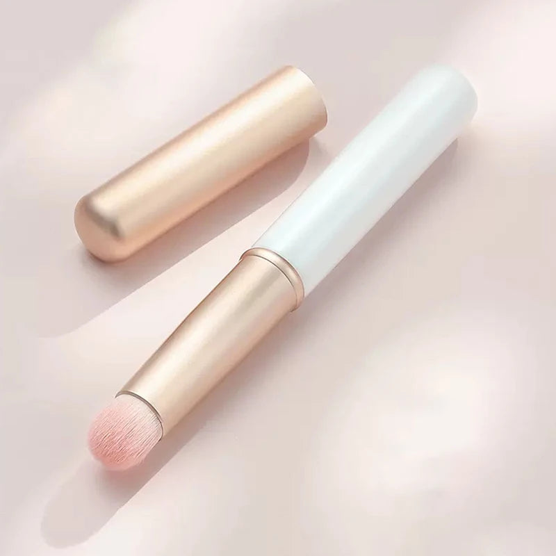 Precision Lip Brush with Cover - LIPOXI