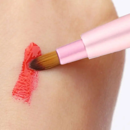 Retractable Lip Brush - LIPOXI